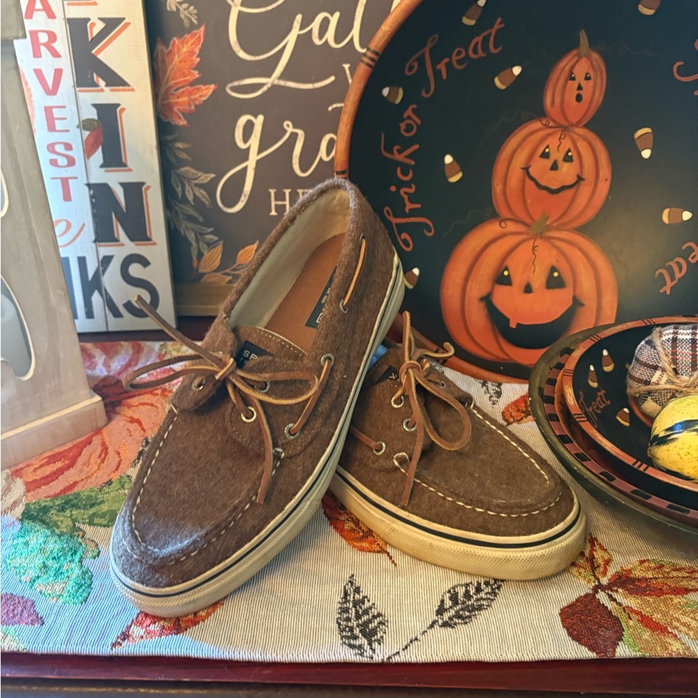 New Sperry Flannel and Leather Tan Boat Shoes for Men